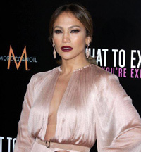 Jennifer Lopez Set To Leave American Idol?