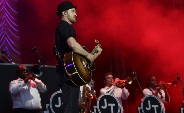 Justin Timberlake performing at Wireless Festival