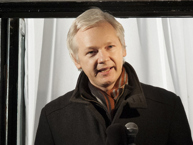 We Steal Secrets: The Story Of Wikileaks Trailer