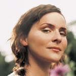 Emiliana Torrini with support from Ralfe Band; Life Caf Manchester ( 02/04/2005) - Live Review 