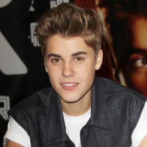 Contact Justin Bieber on Justin Bieber   Justin Bieber S Paternity Song Inspired By Jackson