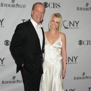 KELSEY GRAMMER, wife expecting twins