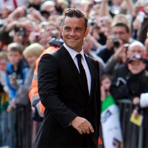 Robbie Williams Laughed At Naked Kylie Contactmusic