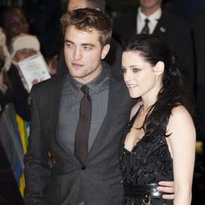 Robert Pattinson  Kristen Stewart  on Robert Pattinson And Kristen Stewart Back Together