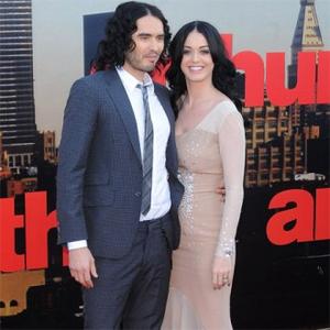 Russell Brand - Russell Brand Blames Wicked Internet For Divorce ...