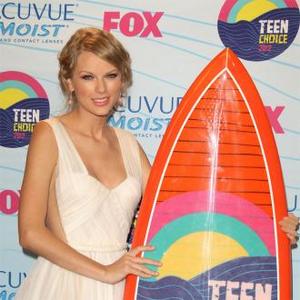 Taylor Swift At Teen Choice Awards picture