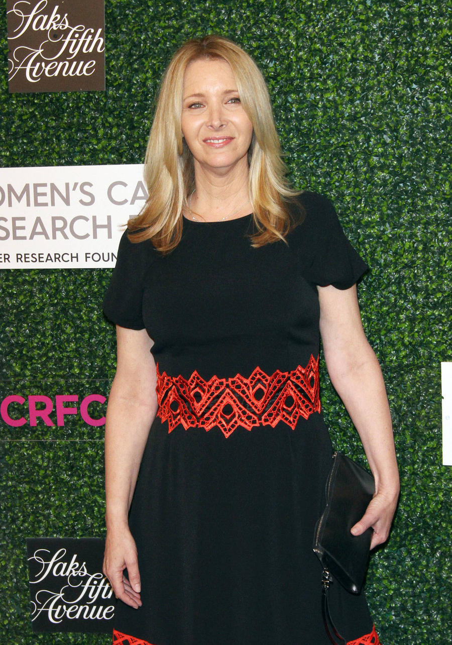 Friends Star Lisa Kudrow Met Her Husband While He Was Dating Her Friend