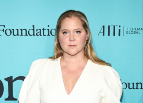 Amy Schumer And Jennifer Lawrence No Longer Planning Sister Comedy
