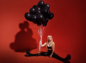 Avril Lavigne - Love It When You Hate Me (feat. blackbear) Lyric Video