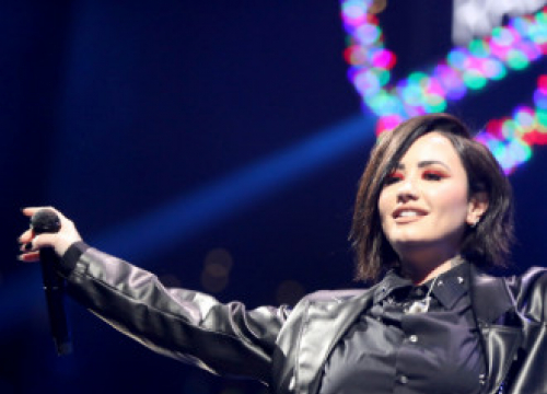 Demi Lovato Announces Her Own Holiday Special