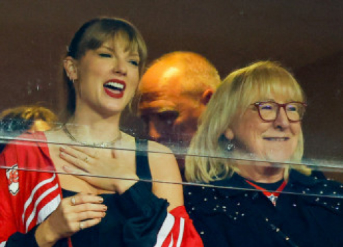 Travis Kelce's Mom Praises Taylor Swift's 'Incredible' New Album