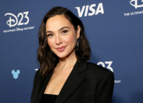 Gal Gadot To Star In The Runner