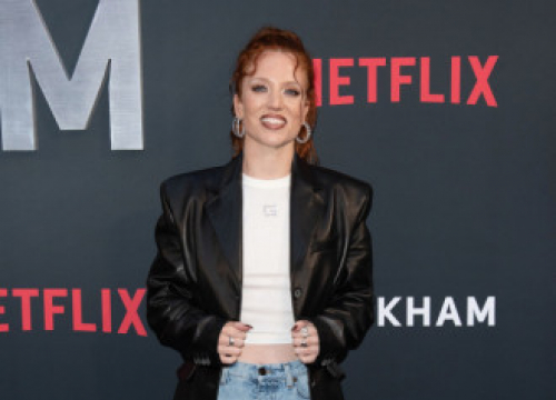 Jess Glynne: Writing Is My Therapy