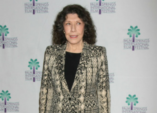 Lily Tomlin Feels 'Rejected' Over Jennifer Aniston's New 9 To 5