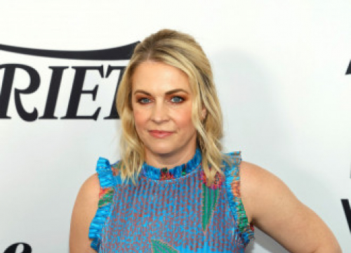 Sabrina Star Melissa Joan Hart Reveals Why She Couldn't 'Identify' With Her Signature Role