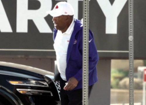 Oj Simpson ‘Chilled On Sofa With Beer And Golf On Tv’ Two Weeks Before Death