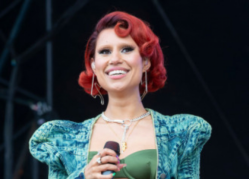Raye Says 'Evil, Manipulative, Nasty Things Happening' To Underpaid Songwriters