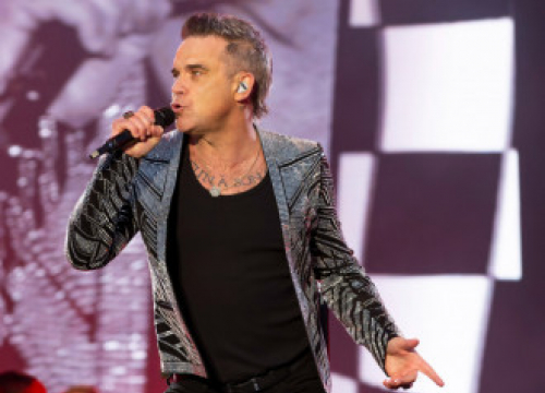 Robbie Williams Wants Glastonbury Gig