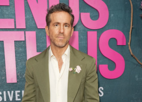 Ryan Reynolds Wowed By Deadpool Halloween Costumes