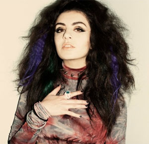 Charli Xcx  Confirmed To Support Paramore On Their UK Arena Tour September 2013