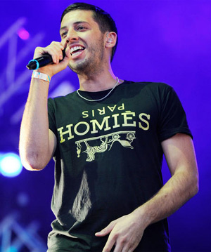 Example Announces New Single 'All The Wrong Places' Released 8th September 2013