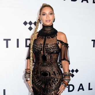 Beyonce's album Lemonade tops charts