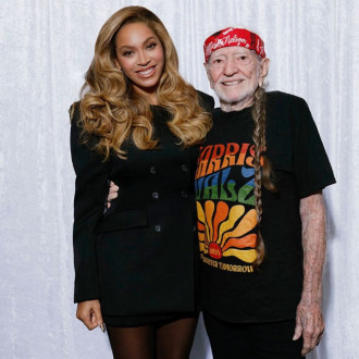 Beyonce praises 'coolest' Willie Nelson