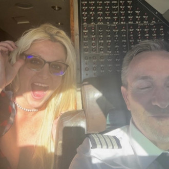 Britney Spears flew a plane through turbulence 'for a minute'