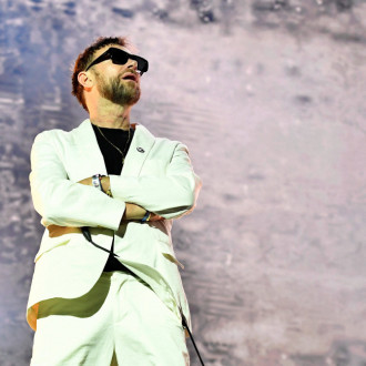 Damon Albarn mocks Coachella crowd for not singing along to Girls and Boys