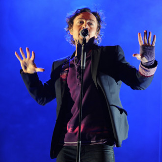 Darren Hayes envies out new artists