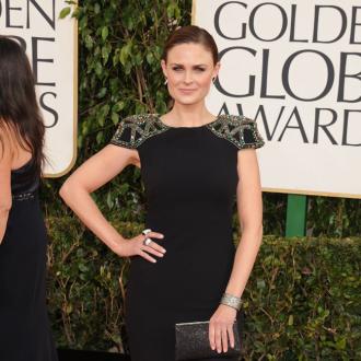 Emily Deschanel wants New Girl cameo with sister Zooey