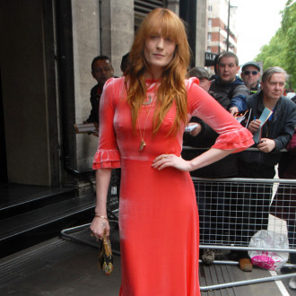 Florence Welch receives an honorary fellowship from her old university