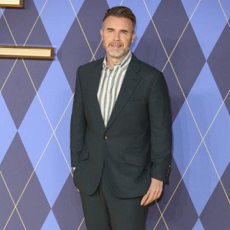 Gary Barlow sings out of tune when he drinks