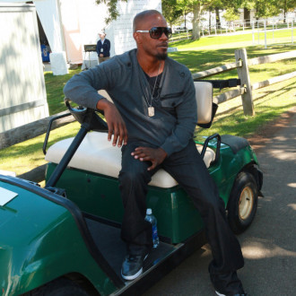 ‘His swing is strong!’ Jamie Foxx gets back to golfing amid recovery from his mystery ‘medical complication’