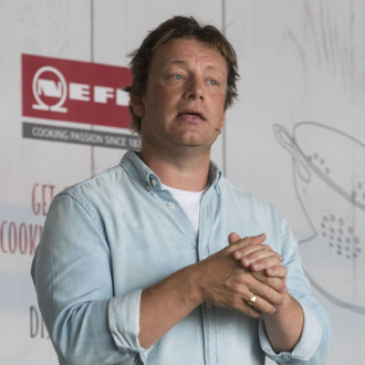 Jamie Oliver recalls cooking for Jennifer Aniston and Brad Pitt