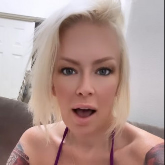 'The weight is falling off!' Legendary adult film star Jenna Jameson shares health update
