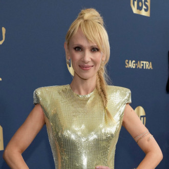 Juno Temple fulfills fashion dream at SAG Awards