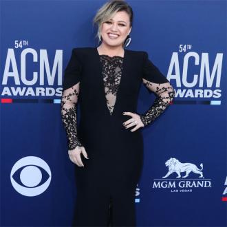 Kelly Clarkson sued by management over alleged unpaid commissions 