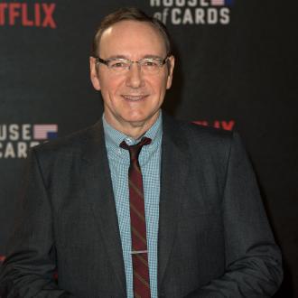 Kevin Spacey has to explain he's not President