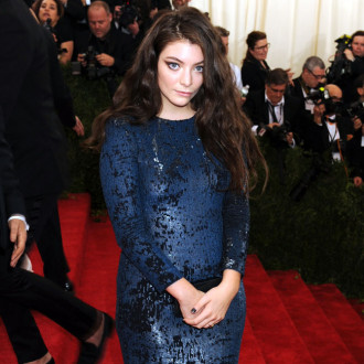 Lorde eyes up Harry Styles collaboration