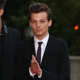 Louis Tomlinson kicked out of hotel
