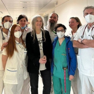 Patti Smith thanks hospital staff who looked after her during health scare