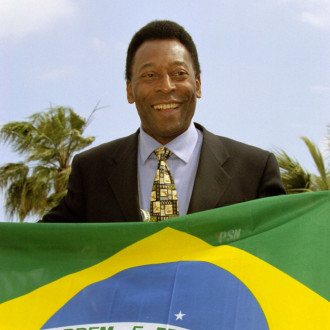 Pele 'is not saying goodbye' as he is treated for lung infection
