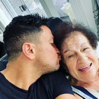 Peter Andre plans lots of trips to Australia spend quality time with unwell mum