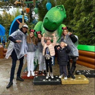 Peter Crouch and Abbey Clancy enjoy magical trip to Disneyland Paris: 'The memories are priceless!'
