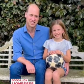'Sorry we can't be there!' Prince William and Princess Charlotte send message to Lionesses