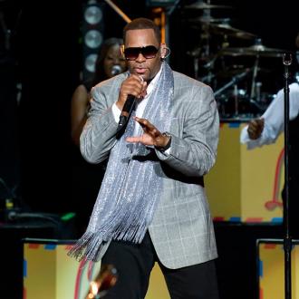R. Kelly requests release from prison again