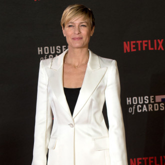 Robin Wright retains awards in divorce agreement