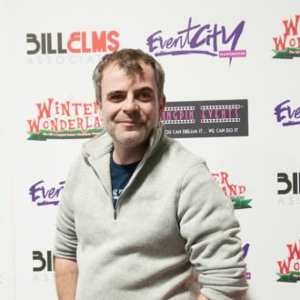 Simon Gregson offers to buy Liam Gallagher a beer to end feud