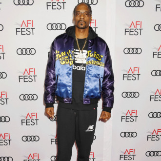 Snoop Dogg buys Death Row Records